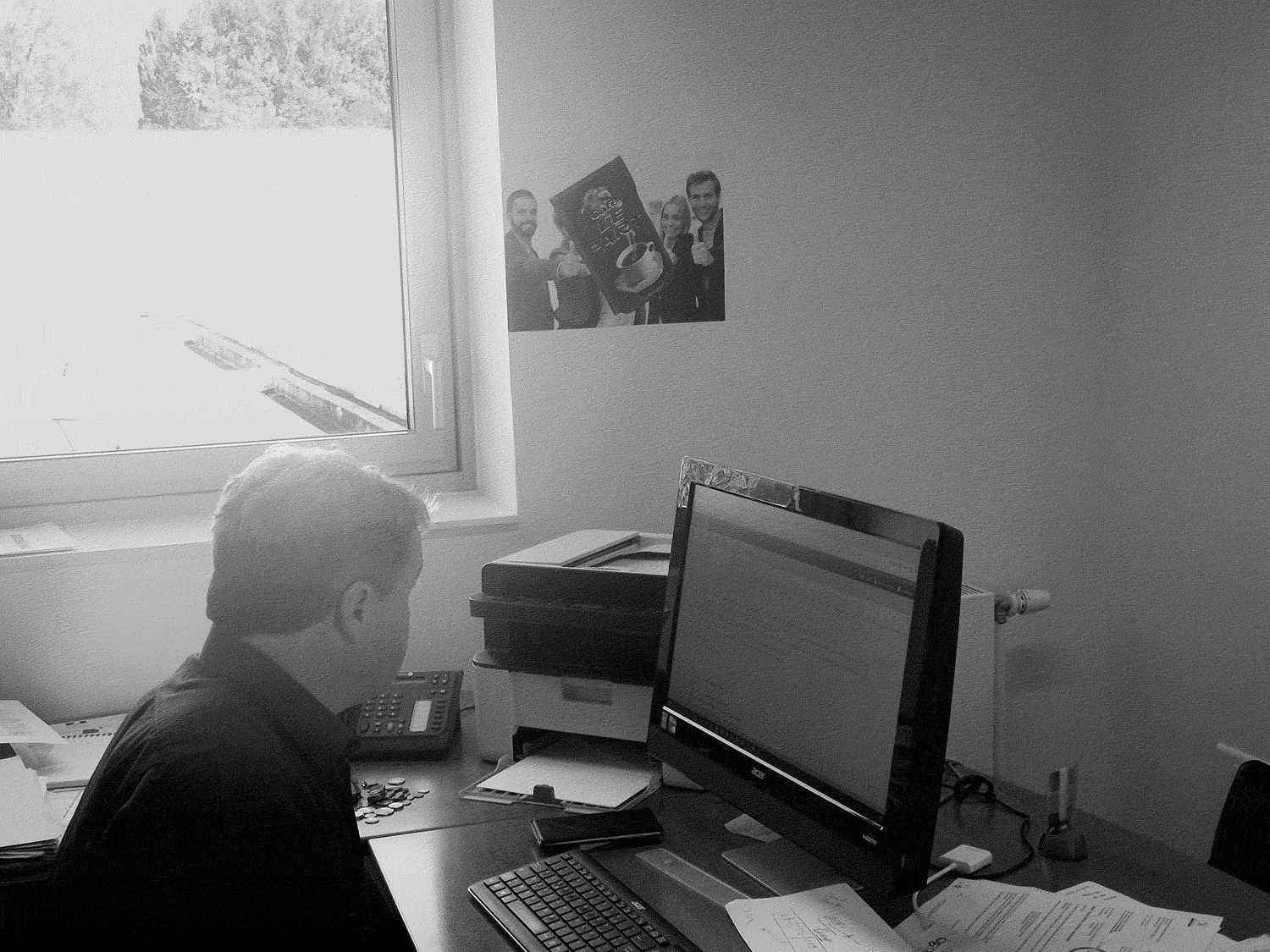 Droit, dans le mur, en marche arri&egrave;re